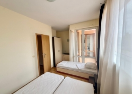 Apartment with a view of the large complex area. Photo 21