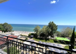 Apartament z widokiem na morze w pierwszej linii. Zdjęcie 1