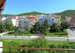 Vynikající apartmán s výhledem na moře a parkováním v centru Sveti Vlas. Foto 21