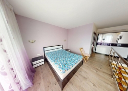 Großzügige Maisonette-Wohnung mit Poolblick. Foto 2 Großzügige Maisonette-Wohnung mit Poolblick. Foto 2