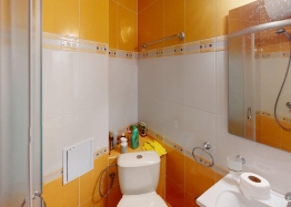 Großzügige Maisonette-Wohnung mit Poolblick. Foto 25