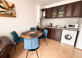 Апартамент с видом на бассейн в комплексе Arena 1. Фото 3