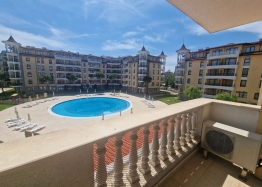 Apartment mit Poolblick in einer großen Anlage. Foto 9