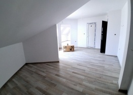 Hervorragende Wohnung für dauerhaften Wohnsitz und Sommerurlaub. Foto 2