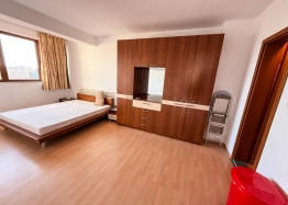 Large two bedroom apartment in the resort centre. Photo 16