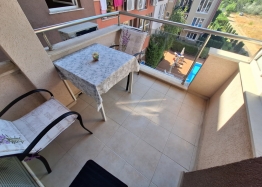 Excellent studio with pool view in a good complex. Photo 10