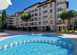 Spacious apartment in a large complex. Photo 4