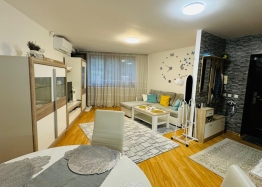 Large two-room apartment in a beautiful complex. Photo 2