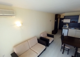 Отличная студия в центре Солнечного берега . Фото 2