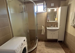 Отличный дом с тремя спальнями и красивым садом. Фото 27