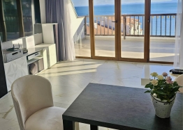 Luxuriöses Apartment mit Panoramablick auf das Meer. Foto 9