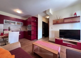 Schöne Wohnung 50 Meter vom Meer entfernt in einem Haus ohne Wartungsgebühr. Foto 2