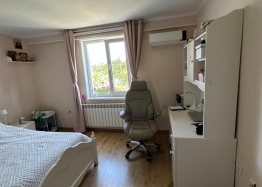 Отличный дом с тремя спальнями и красивым садом. Фото 23