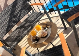 Excellent studio with a pool view in a good complex. Photo 11
