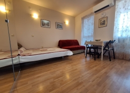 Excellent studio with pool view in a good complex. Photo 13