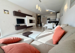 Große Wohnung mit Meerblick in erster Reihe. Foto 6