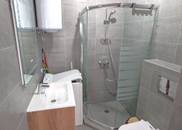 Przestronny apartament z widokiem na basen w kompleksie rodzinnym w Nesebyrze. Zdjęcie 12