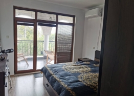 Будинок з ділянкою та новими меблями у чудовому селі. Фото 22