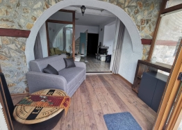 Будинок з ділянкою та новими меблями у чудовому селі. Фото 14