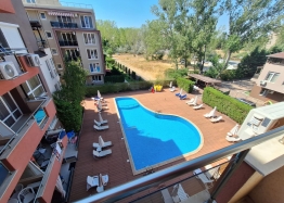 Excellent studio with pool view in a good complex. Photo 3