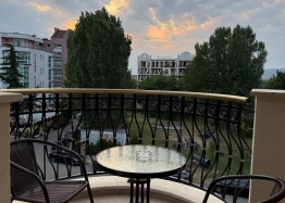 Stilvolles Zweizimmerapartment in einer Luxusanlage. Foto 5