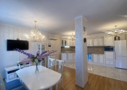 Luxuriöse geräumige Dreizimmerwohnung in einem Luxuskomplex. Foto 3