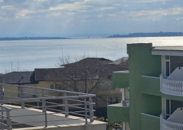Двухкомнатная квартира с видом на море. Фото 9