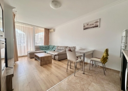 Jednoložnicový apartmán s výhledem na moře a bazén v luxusním komplexu. Foto 14