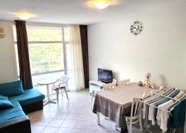 Třípokojový apartmán v docházkové vzdálenosti od moře za vynikající cenu. Foto 11