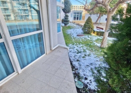 Apartment with a courtyard in a great complex in Burgas at a good price. Photo 6