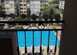 Zweizimmerwohnung mit Poolblick an der Küste. Foto 7