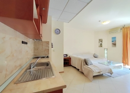 Two-room apartment 200 meters from the beach. Photo 11