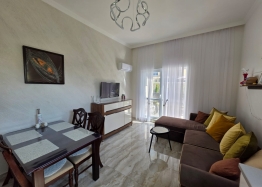 Beautiful two-room apartment in a cozy complex on the coast. Photo 2