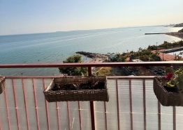 Przestronny, trzypokojowy apartament z pięknym widokiem na morze. Zdjęcie 1