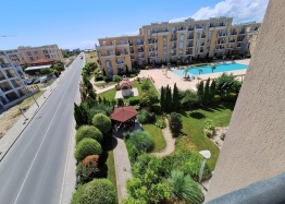 Excellent large studio in a luxury complex in Ravda. Photo 8