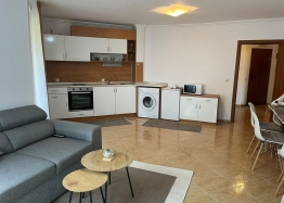 Třípokojový apartmán ve Sveti Vlas. Foto 1