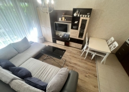 Two-room apartment with a courtyard in a beautiful complex. Photo 12