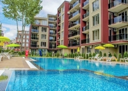 Two-room apartment with a courtyard in a beautiful complex. Photo 1