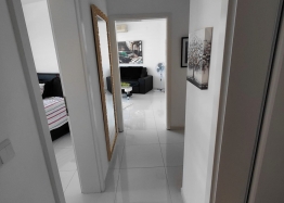 Krásný třípokojový byt na prvním pobřeží. Foto 16