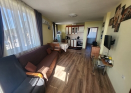 Dvoupokojový apartmán s výhledem na moře ve Sveti Vlas. Foto 2