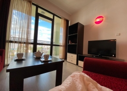 Przestronne dwupokojowe mieszkanie 200 metrów od morza. Zdjęcie 20