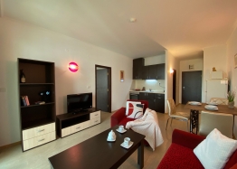 Просторная двухкомнатная квартира в 200 метрах от моря . Фото 3 Просторная двухкомнатная квартира в 200 метрах от моря . Фото 3