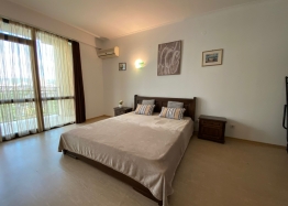 Просторная двухкомнатная квартира в 200 метрах от моря . Фото 5 Просторная двухкомнатная квартира в 200 метрах от моря . Фото 5