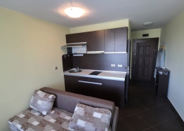 Large and cozy studio in an excellent complex. Photo 3