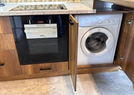 Стильна двокімнатна квартира у комплексі у Святому Власі. Фото 12