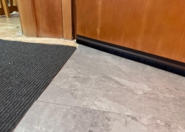 Стильна двокімнатна квартира у комплексі у Святому Власі. Фото 16