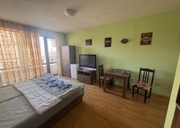 Просторная студия в 100 метрах от моря на Святом Власе. Фото 11 Просторная студия в 100 метрах от моря на Святом Власе. Фото 11