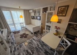 Уютная студия в жилом доме напротив отеля «Рио».. Фото 1 Уютная студия в жилом доме напротив отеля «Рио».. Фото 1