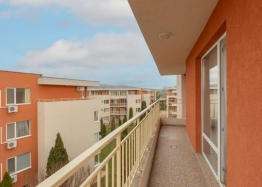 Excellent studio for year-round living. Photo 10