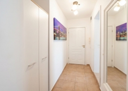 Schönes Studio-Apartment in einer großen Wohnanlage. Foto 3